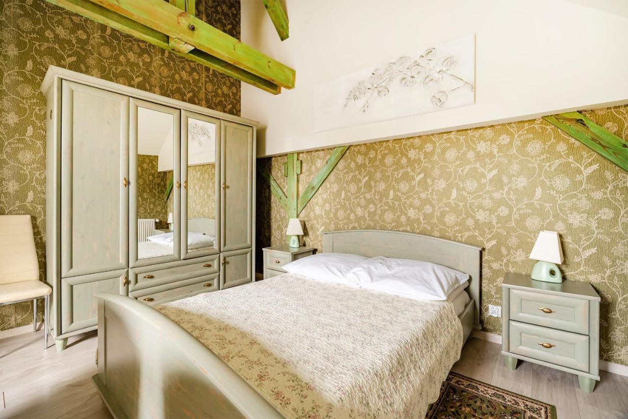 Hotel Pod Zamkiem Olsztyn  Luaran gambar